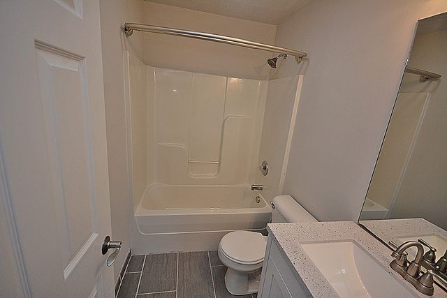 507 Bradburn Village Cir, Antioch, TN 37013