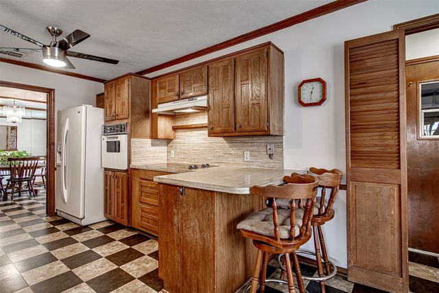 1003 Hyde Park Boulevard, Cleburne, TX 76033