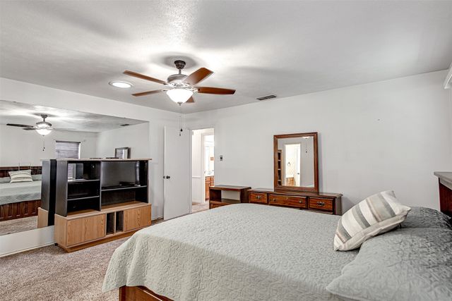 1003 Hyde Park Boulevard, Cleburne, TX 76033