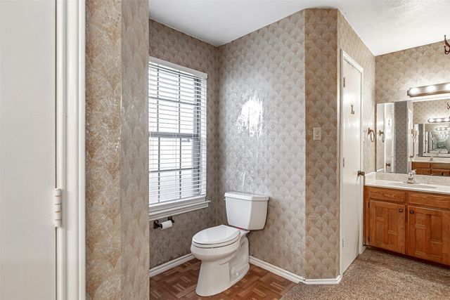 1003 Hyde Park Boulevard, Cleburne, TX 76033