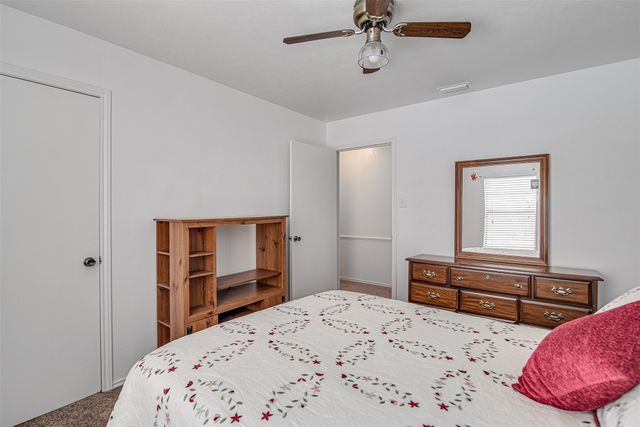 1003 Hyde Park Boulevard, Cleburne, TX 76033