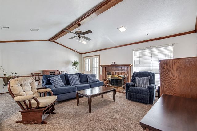 1003 Hyde Park Boulevard, Cleburne, TX 76033