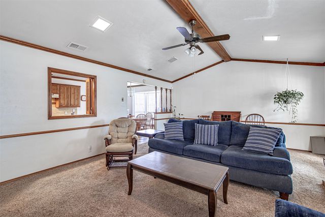 1003 Hyde Park Boulevard, Cleburne, TX 76033