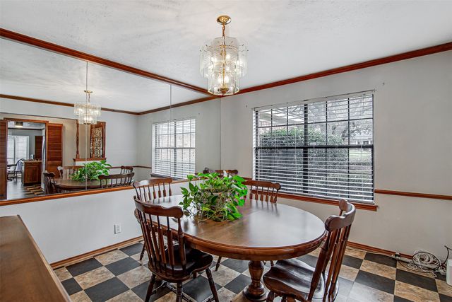 1003 Hyde Park Boulevard, Cleburne, TX 76033