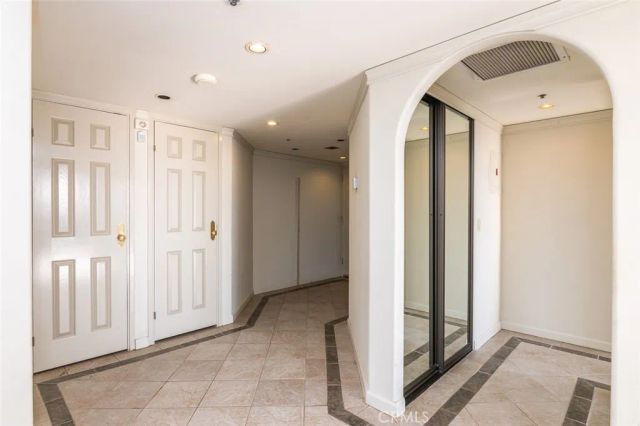 345 Pioneer Drive 1705, Glendale, CA 91203
