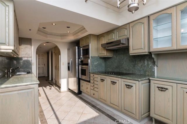 345 Pioneer Drive 1705, Glendale, CA 91203