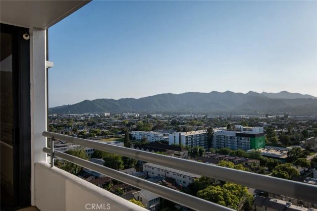 345 Pioneer Drive 1705, Glendale, CA 91203