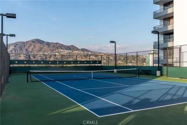 345 Pioneer Drive 1705, Glendale, CA 91203