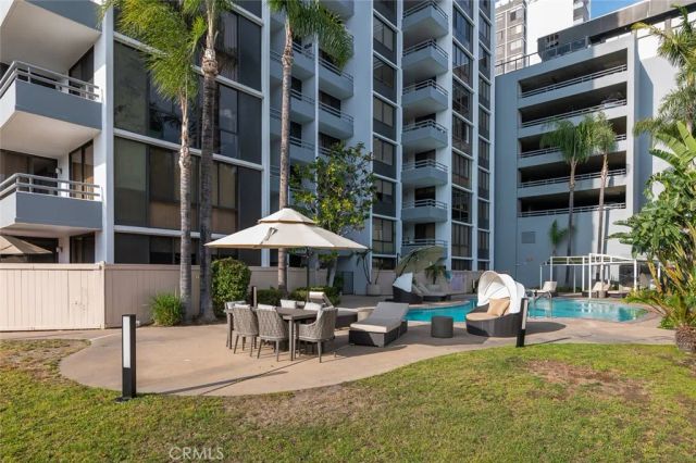 345 Pioneer Drive 1705, Glendale, CA 91203