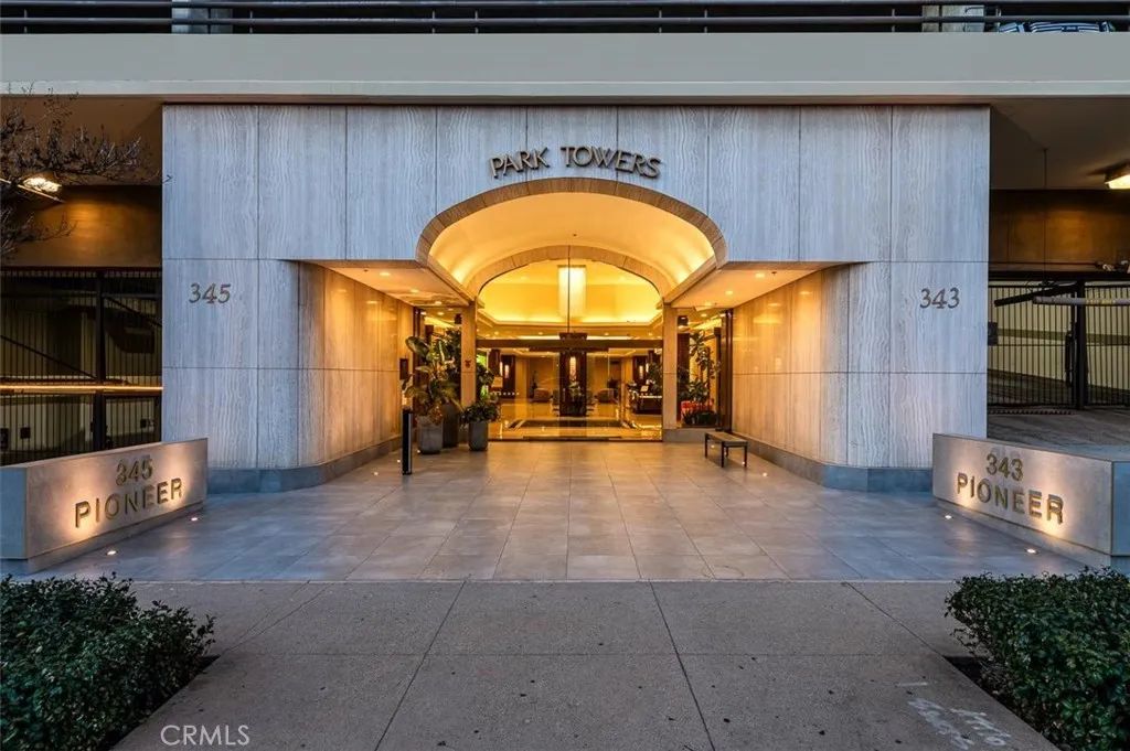 345 Pioneer Drive 1705, Glendale, CA 91203