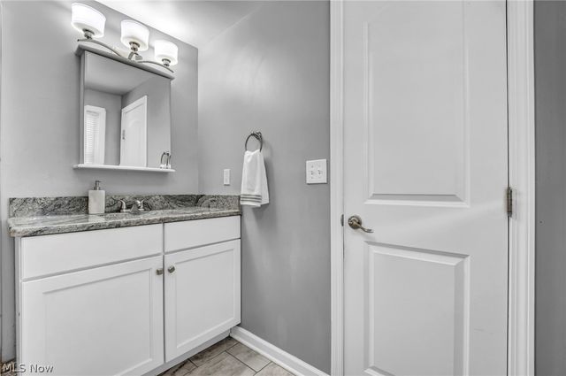 3311 Van Aken Boulevard, Shaker Heights, OH 44120