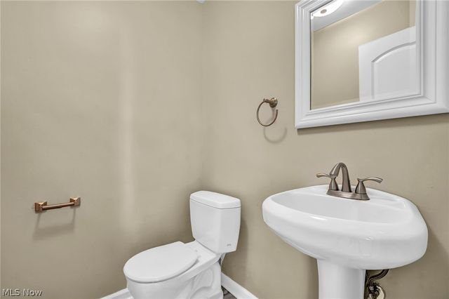 3311 Van Aken Boulevard, Shaker Heights, OH 44120