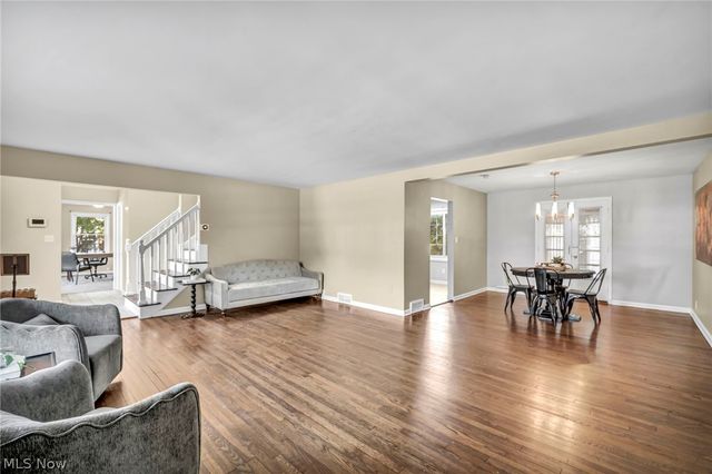 3311 Van Aken Boulevard, Shaker Heights, OH 44120