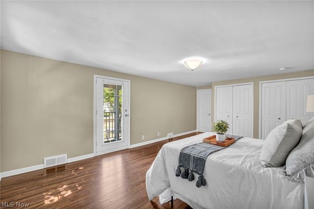 3311 Van Aken Boulevard, Shaker Heights, OH 44120