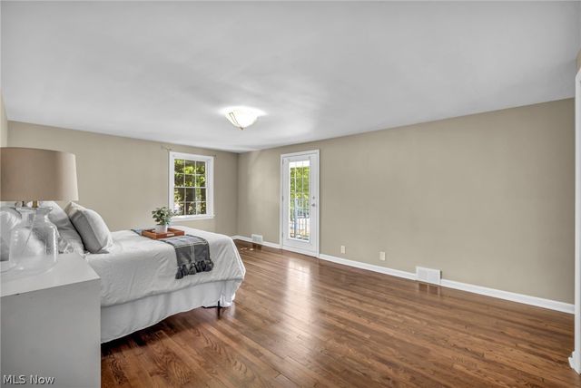 3311 Van Aken Boulevard, Shaker Heights, OH 44120