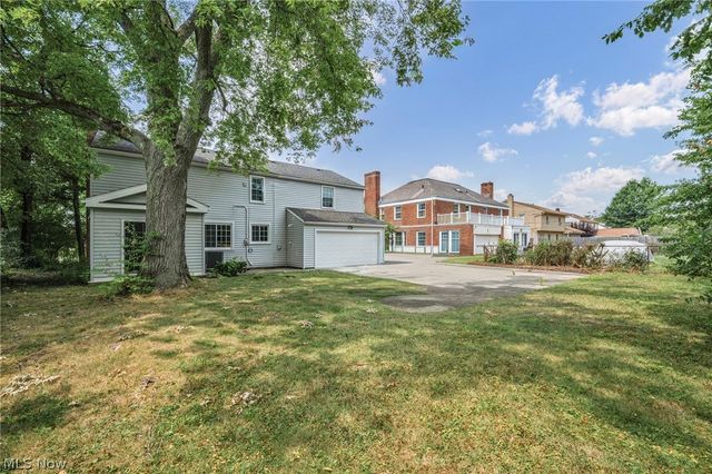 3311 Van Aken Boulevard, Shaker Heights, OH 44120