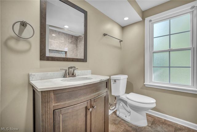 3311 Van Aken Boulevard, Shaker Heights, OH 44120