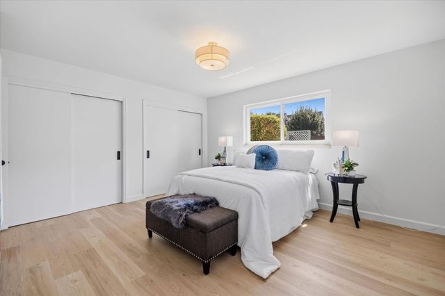 135 Pineview Lane, Menlo Park, CA 94025