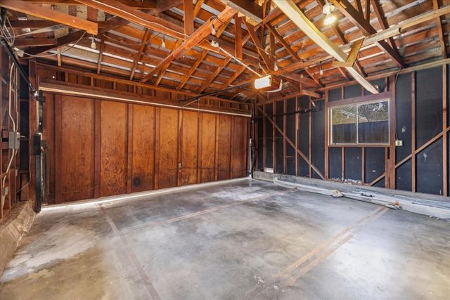 135 Pineview Lane, Menlo Park, CA 94025