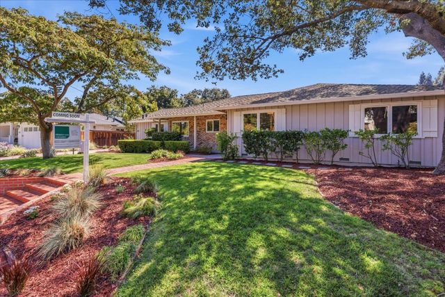 135 Pineview Lane, Menlo Park, CA 94025