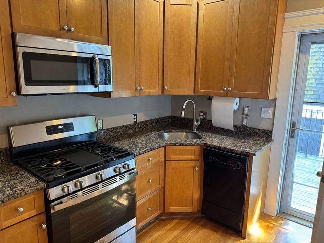 40 Cushing 5, Boston, MA 02125