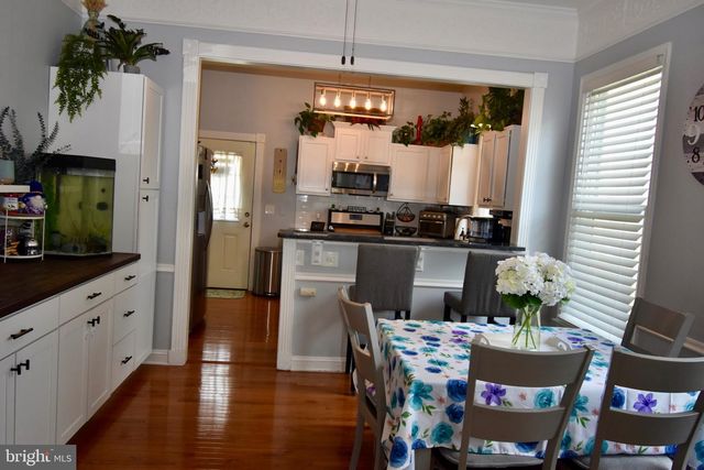 563 UHLER AVE, Burlington, NJ 08016