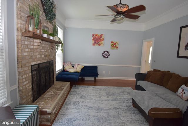 563 UHLER AVE, Burlington, NJ 08016