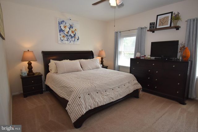 563 UHLER AVE, Burlington, NJ 08016