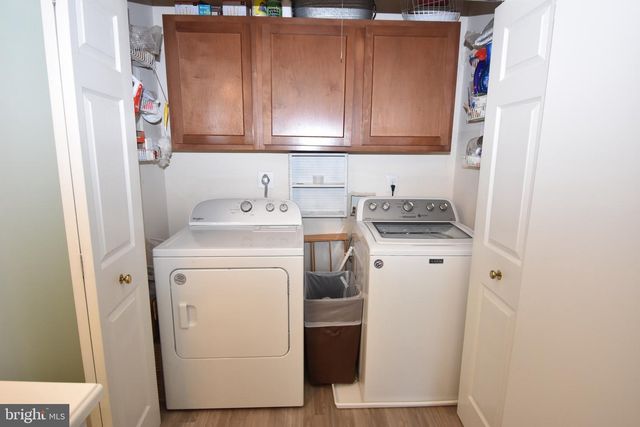 563 UHLER AVE, Burlington, NJ 08016