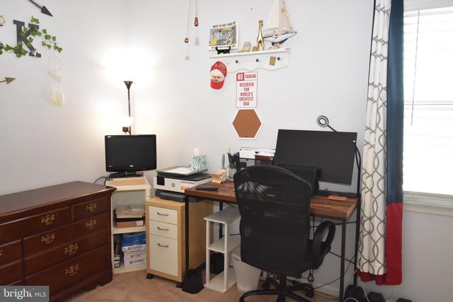 563 UHLER AVE, Burlington, NJ 08016