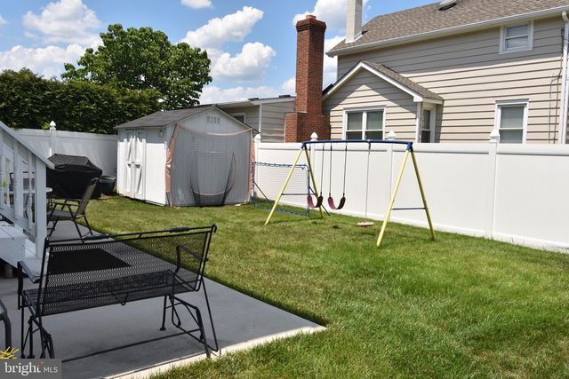563 UHLER AVE, Burlington, NJ 08016