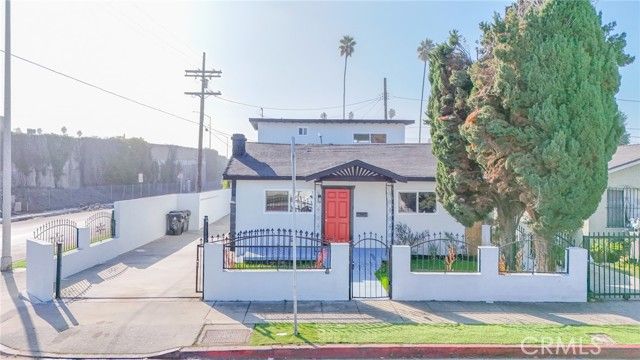 430 W 64th, Los Angeles, CA 90003