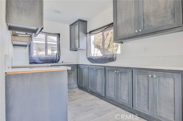 430 W 64th, Los Angeles, CA 90003