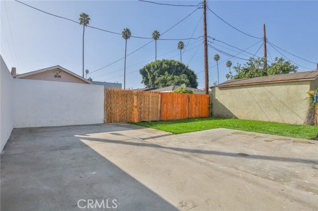 430 W 64th, Los Angeles, CA 90003