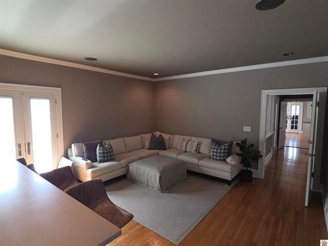 715 Woodland Drive, Paducah, KY 42001