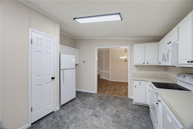1748 NC Highway 772, Pine Hall, NC 27042