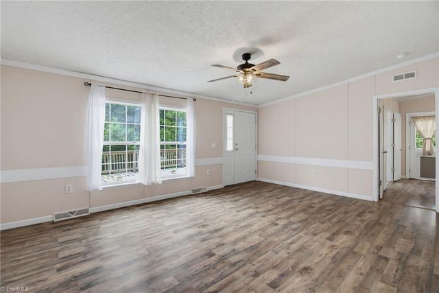 1748 NC Highway 772, Pine Hall, NC 27042