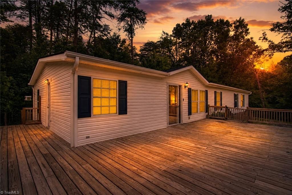 1748 NC Highway 772, Pine Hall, NC 27042