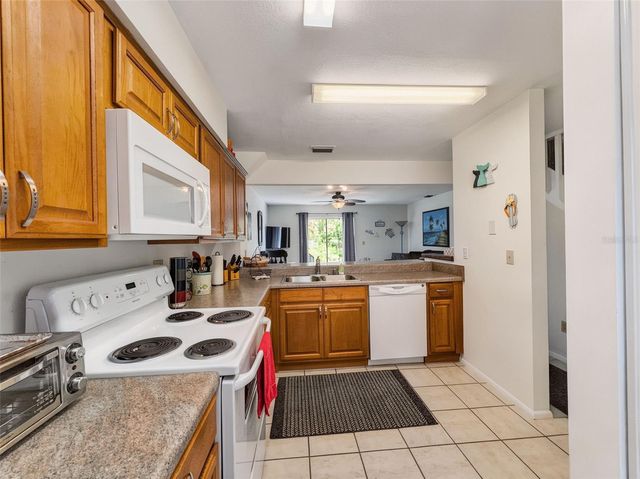 175 YORKTOWNE DRIVE UT11, Daytona Beach, FL 32119