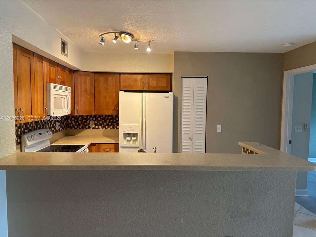 1721 Village Boulevard 205, West Palm Beach, FL 33409