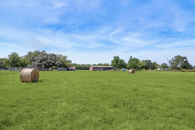 1 Kuntz Cemetery Road, Pattison, TX 77423