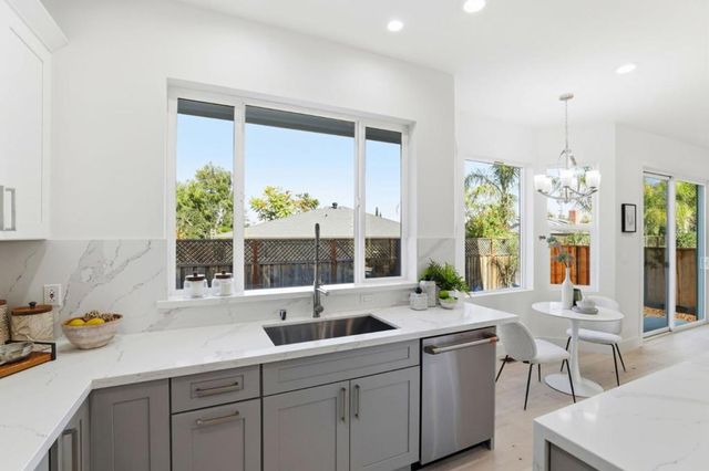 1685 Zinnia Lane, San Jose, CA 95124