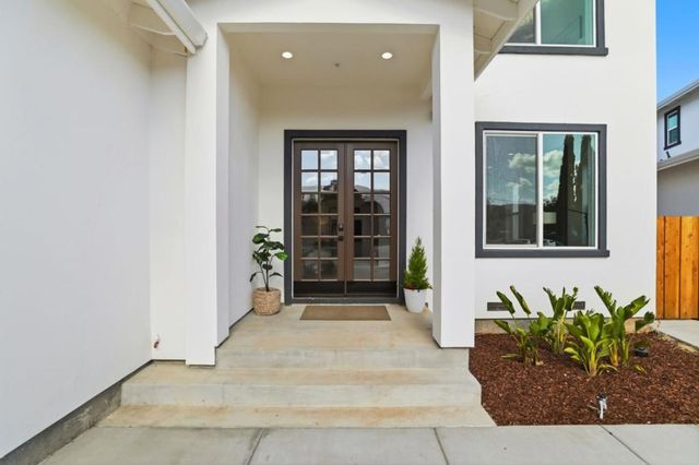 1685 Zinnia Lane, San Jose, CA 95124