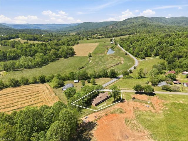 954 Parsonsville Road, Purlear, NC 28665