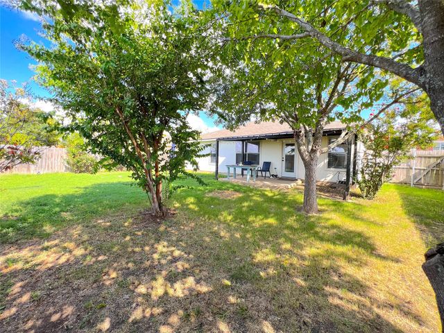 2204 Brewers PL, Taylor, TX 76574