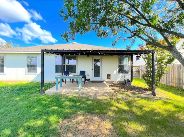 2204 Brewers PL, Taylor, TX 76574