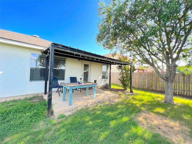 2204 Brewers PL, Taylor, TX 76574