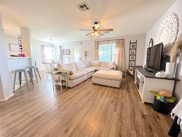 2204 Brewers PL, Taylor, TX 76574
