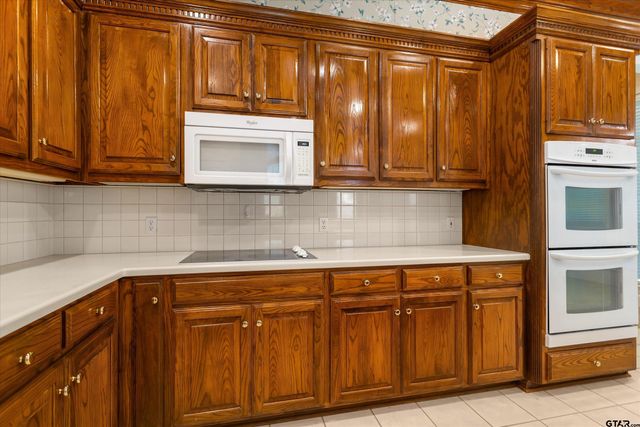 3670 Canyon Creek Cir., Tyler, TX 75707