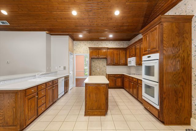 3670 Canyon Creek Cir., Tyler, TX 75707